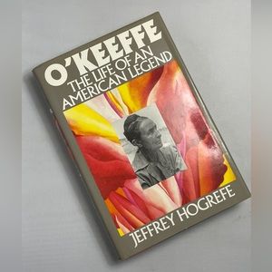 O'Keeffe, The Life of an American Legend,‎ by Jeffrey Hogrefe HB DJ